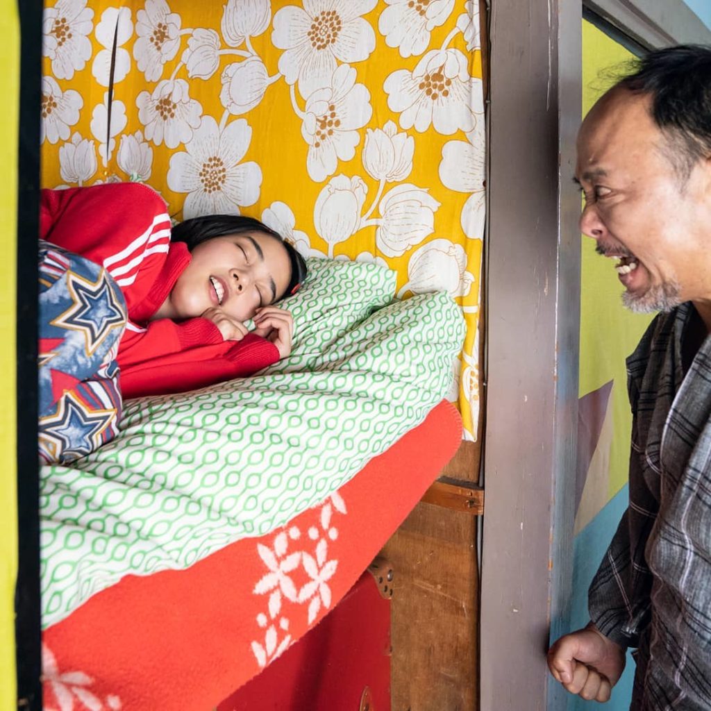 #ミライさん 起きて～このあと最悪の寝起きに…﻿
﻿
#のん﻿
#マキタスポーツ﻿
#LINENEWS連続オリジナルドラマ﻿
#ミライさん
#最終回のオフショッ...