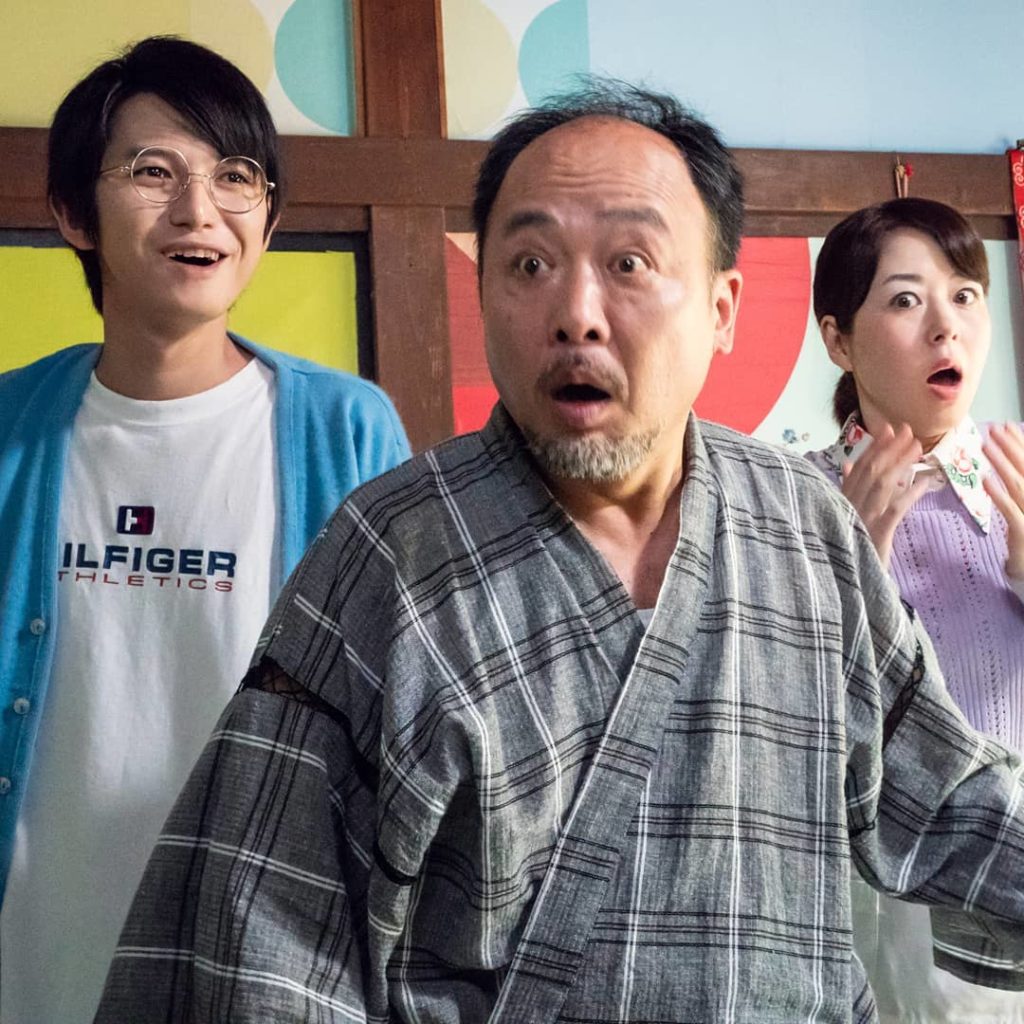 最終回まであと4時間第5話の撮影オフショット﻿
﻿
フルキチとイマコは驚きの表情一方でトモロウは目がキラキラ3人の目の前で一体何が起こっているのでしょうか﻿
﻿...