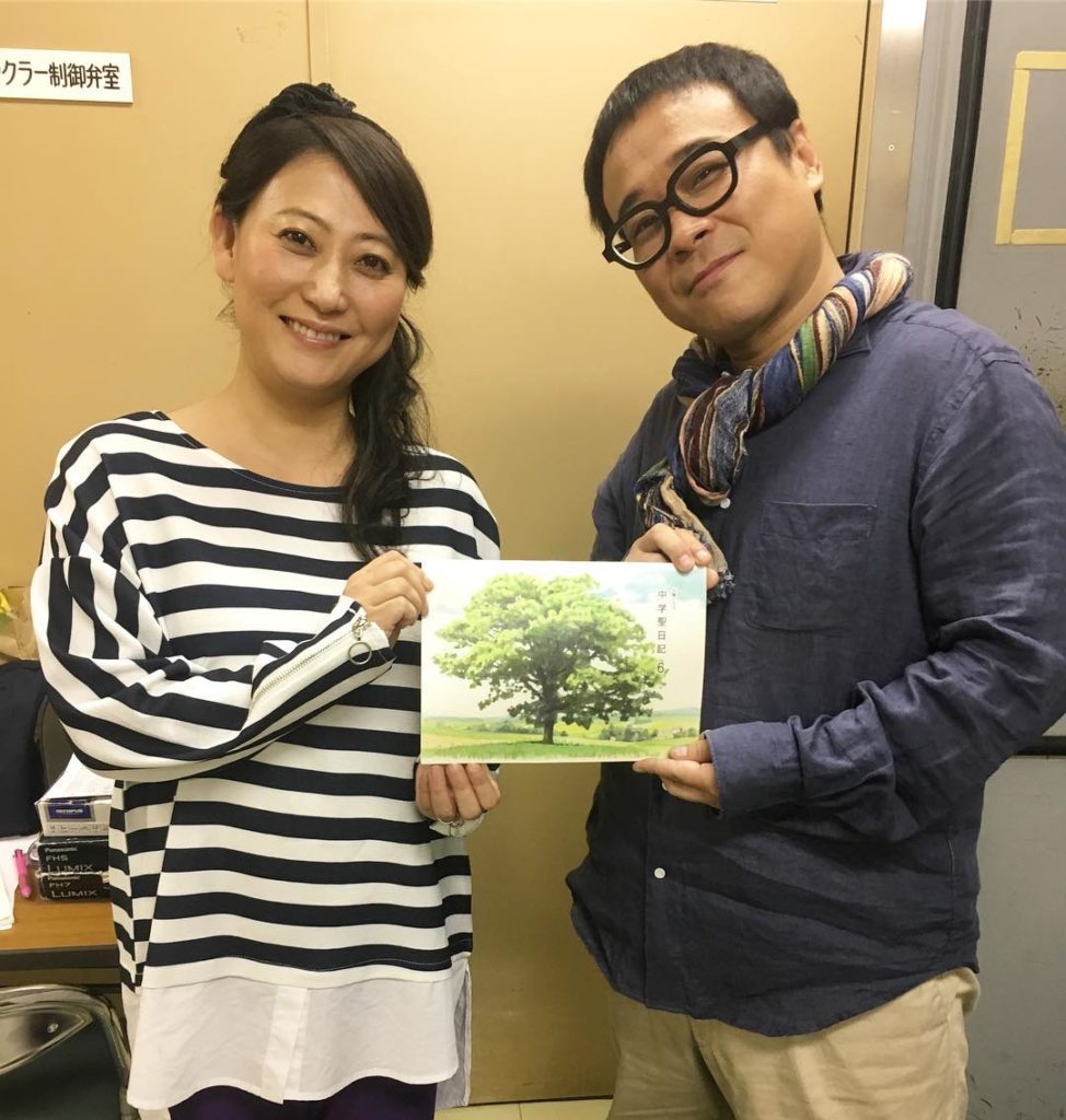 丹羽夫妻。千鶴さんの旦那さんは、友近さんととっても仲良しのバッファロー吾郎Aさんだということが、６話で判明
最高の夫婦漫才を見せていただき、有村さんもついつい笑...