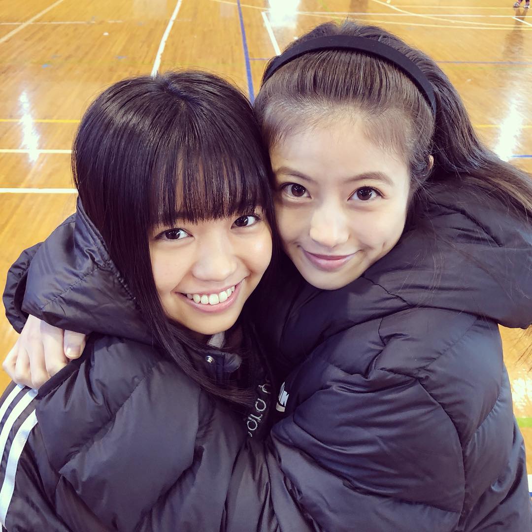 3年a組 今から皆さんは 人質です 風邪ひかないでね 今田美桜 大原優乃 耳すまして 声が 聞こえるかも 3a Media Wacoca Japan People Life Style 3年a組 今から皆さんは 人質です 風邪ひかないでね 今田美桜 大原優乃 耳すまして 声が 聞こえるかも 3a Media Wacoca Japan People Life Style