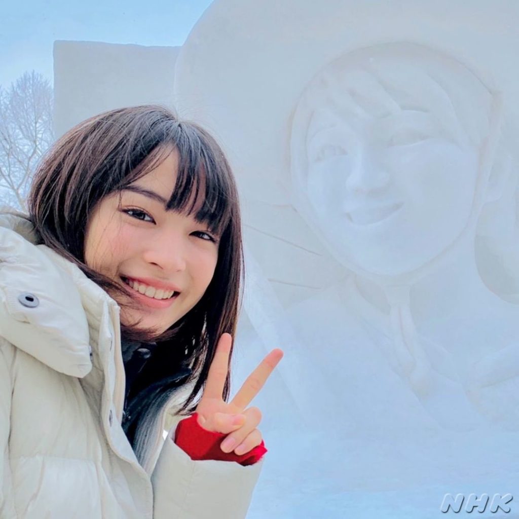 さっぽろ雪まつりでの広瀬すずさんのオフショット。
ヒロイン・なつを模した雪像とご対面！
⠀⠀
#朝ドラ #なつぞら #広瀬すず...