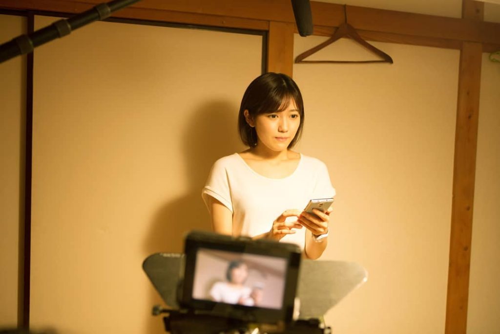 ﾓﾆﾀｰ越しのまゆゆ

#いつ雨
#いつかこの雨がやむ日まで
#渡辺麻友
#インスタ
#instagram
#まゆゆ
#mayuyu
#watanabemayu...