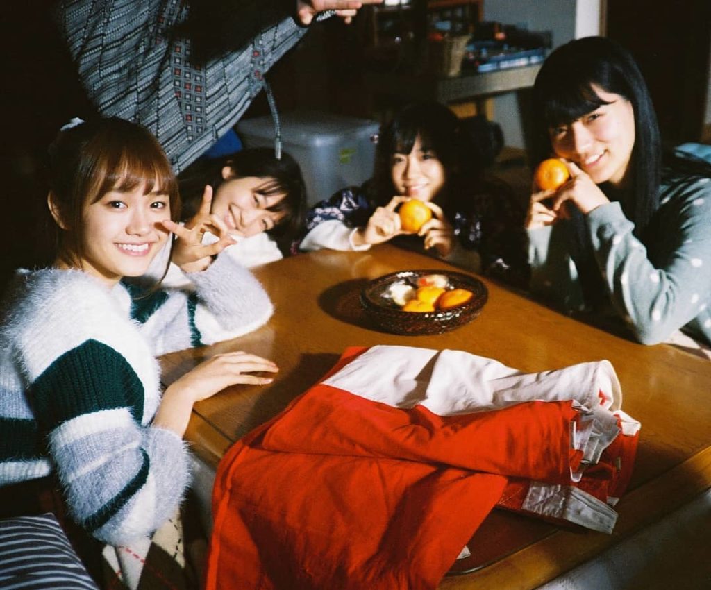 こたつがあったかーい 女子ーズ

#真矢ミキ#柄本時生#井頭愛海#岡本夏美
#柴田杏花#尾碕真花#祷キララ#日比美思
#浦上晟周#塩野瑛久#相島一之#名取裕子
...