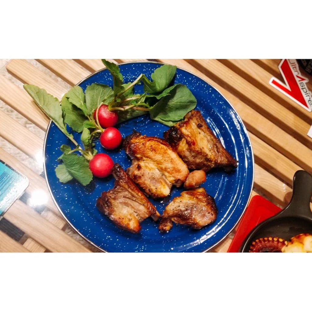 _
今日は結衣と巧のシーンを撮影中
巧の手料理、スペアリブとアクアパッツア
とっても美味しそうです
‪#わたし定時で帰ります #わた定 #吉高由里子 #向井理 ...