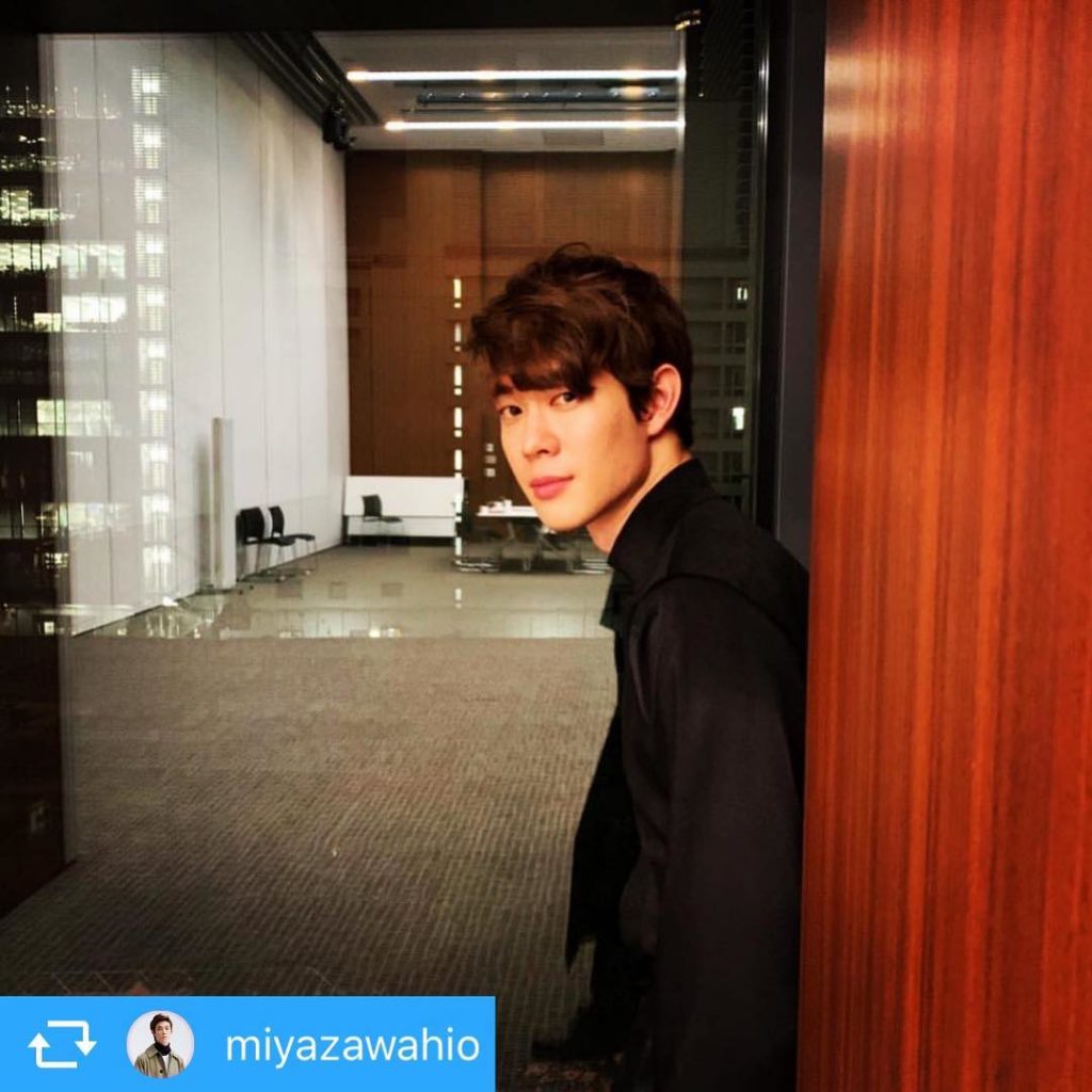 #repost @miyazawahio
・・・
「賭ケグルイ」完成披露試写会に来て下さった方、LINE LIVE ご覧下さった皆さん、ありがとうございました！...