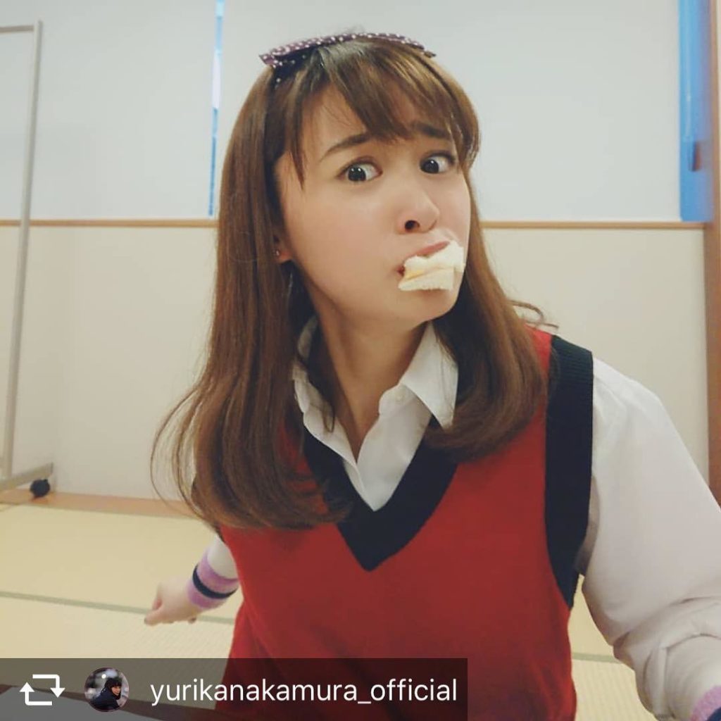 #repost @yanagi_miki ・・・
今日は、TBSにて深夜25:28から『賭ケグルイ』第3話です。是非、見てくださいね。
それと、妄ちゃんは好きな...