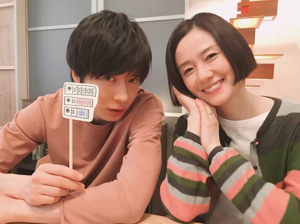 ・
今日は子どもの日
そして「あな番」第4話ですっ
・
#原田知世
#田中圭
#手作り鯉のぼり
#手塚夫妻が
#微笑ましすぎる件
#明日もお休み
#夜更かしして...
