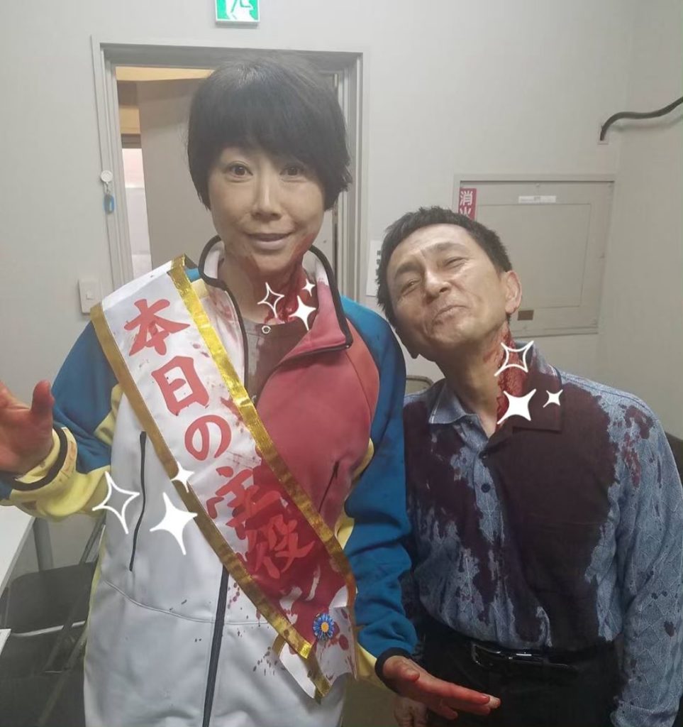 ・
第4話で衝撃のラストを迎えてしまった赤池夫婦の撮影オフショット
・
#峯村リエ
#徳井優
#衝撃シーン
#でも現場では
#ノリノリなお2人
#血のりの量たる...