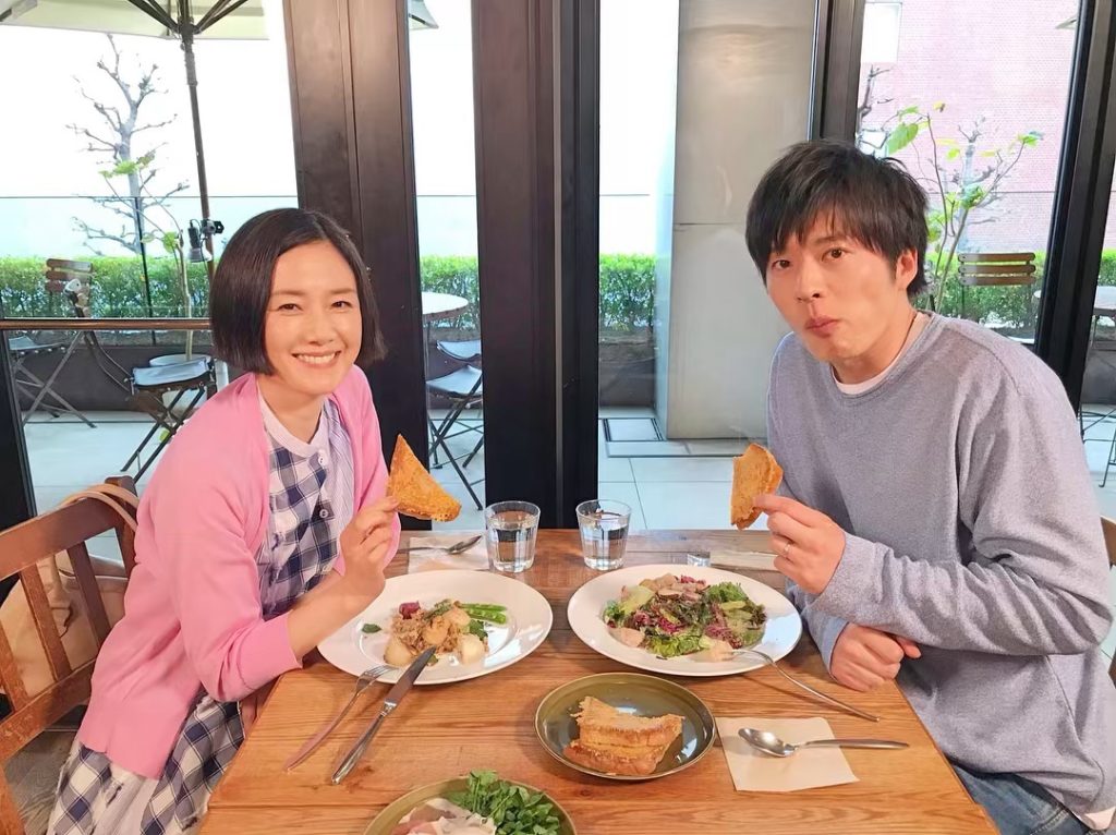 ・
菜奈ちゃん、翔太くんロケ現場オフショット ・
#原田知世
#田中圭
#ドラマでは
#ちょっと
#ふたりの関係に
#ザワつきが
#でも現場では
#やっぱり癒さ...