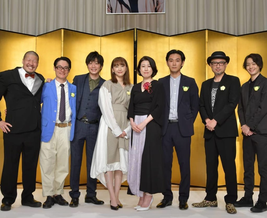 向田邦子賞贈賞式 #野木亜紀子 
#新垣結衣 
#松田龍平 
#田中圭 
#犬飼貴丈 
#近藤公園 
#一ノ瀬ワタル 
#山内圭哉 
#久々の集いにテンションあ...