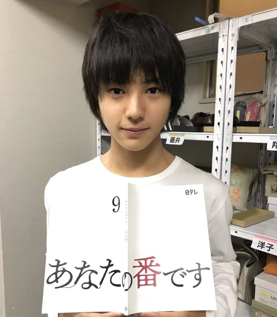 ・
402号室に潜む謎の少年。荒木飛羽くんついに解禁
・
#荒木飛羽
#彼は一体何者なのか
#そしてなぜ隠し部屋に!?
#皆さんの考察楽しく拝見しています
#次...