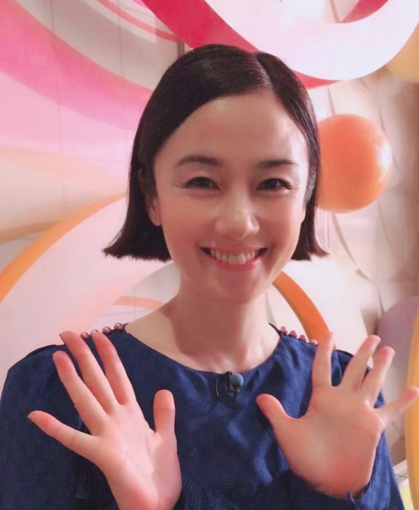 ・
皆さま、おはようございます
今日は電波ジャックです
まもなく #スッキリ に出演します
・
#原田知世
#クイズッス
#今日の天の声ゴールドは
#あの方の親...