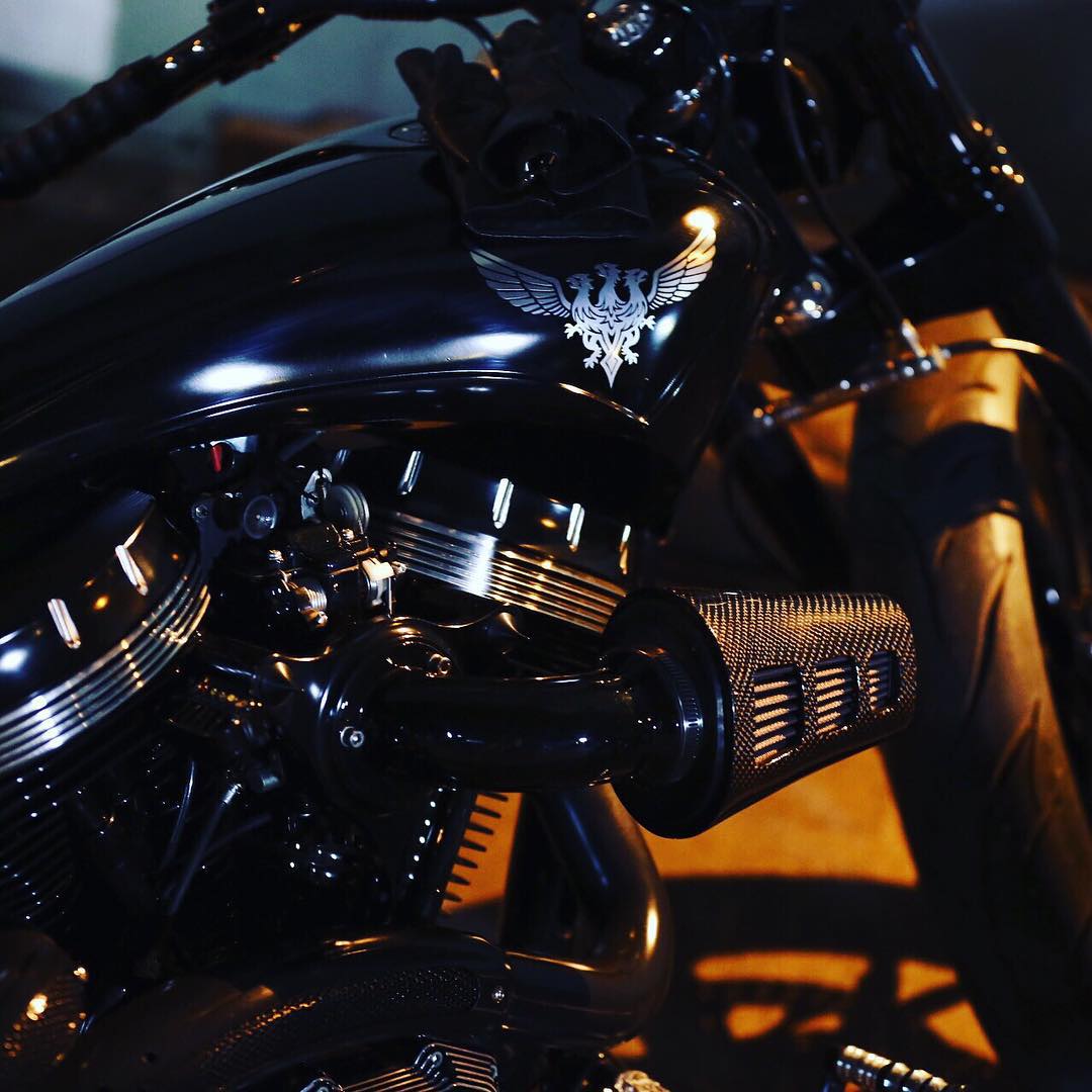 High Low The Worst Episode O チハル このマークは 雨宮兄弟 マーク バイク Motorcycle Emblem Hl Sword Media Wacoca Japan People Life Style High Low The Worst Episode O チハル このマークは 雨宮兄弟 マーク バイク Motorcycle Emblem Hl Sword Media Wacoca Japan People Life Style