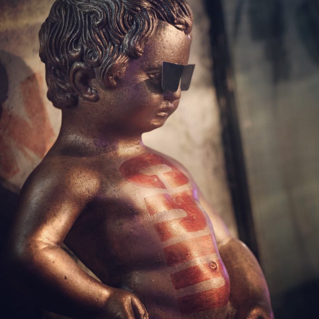 最近いいことがよく起きる
チン像が見守ってくれているおかげか #チン像
#守護神
#ITOKAN
#hl_sword...