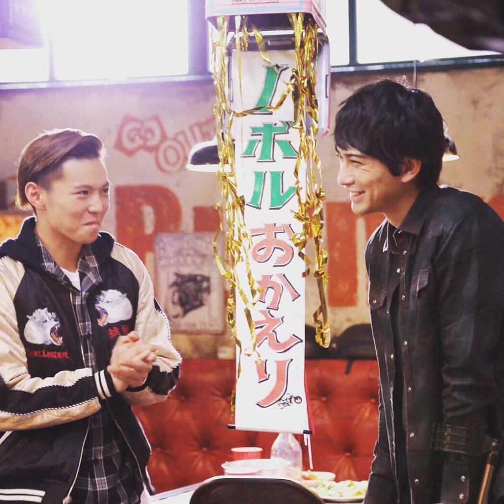 俺らがあんたの帰りをどれだけ待ち望んだか。
無事とは言えないけど
元気な顔で笑ってる顔みれただけで
こっちは泣きたくなるくらい嬉しかった
ありがとうノボルさん。...