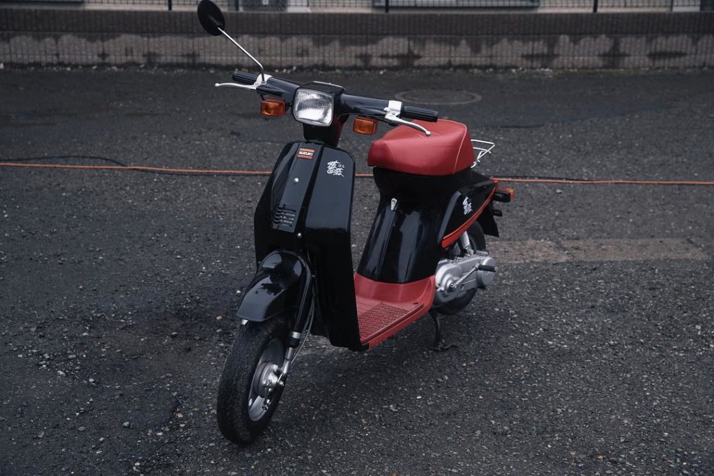 カニ男の愛車
彼しか似合わないし
彼しか乗りこなせない。
ただ…めっちゃくちゃトロい...