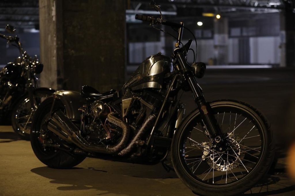 みんな、誰のバイクかわかる？...