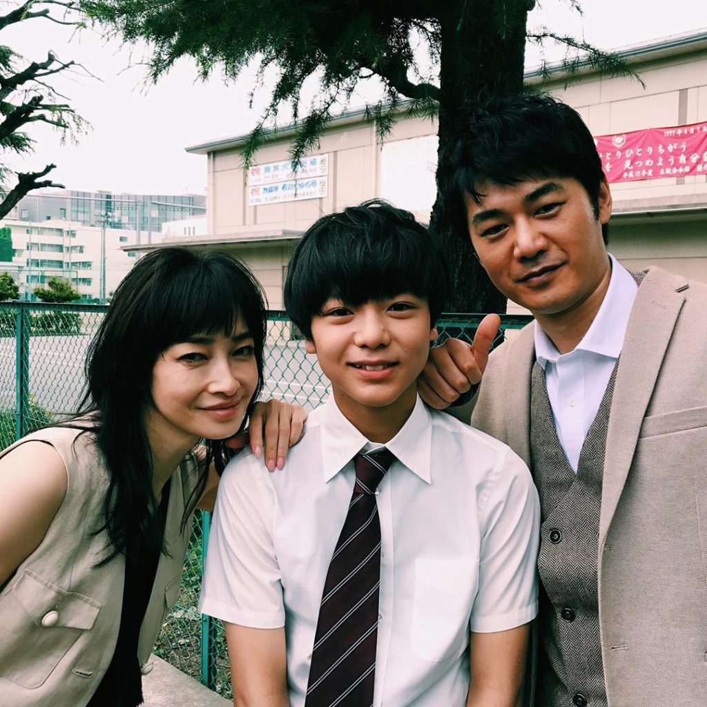 『#わたし旦那をシェアしてた』
放送まであと２日 こちらも、素敵な“家族”のオフショット
パーソナルトレーナーの加奈子とお年頃の一人息子・透…そして事実婚の夫恭...