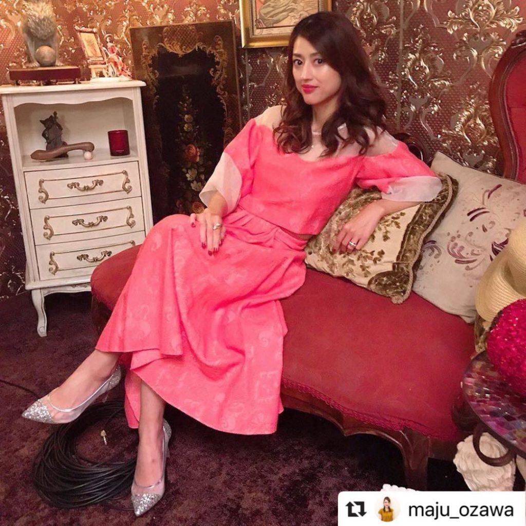 #Repost @maju_ozawa with @make_repost
・・・
今日は一日スタジオセットで撮影でした。ここは悦子のお部屋です︎ #ルパンの娘...