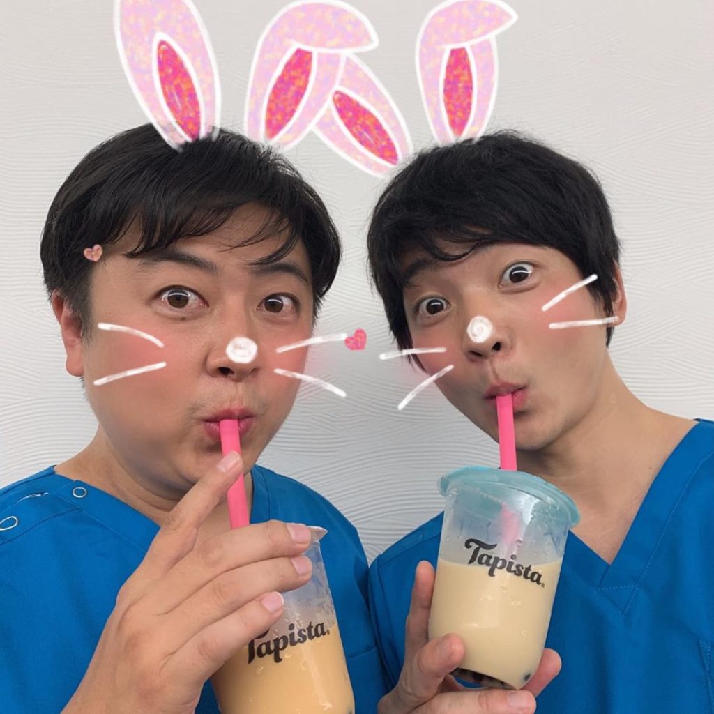 ﻿
本日は、#小久保寿人 さんより﻿﻿
タピオカドリンクの差し入れも頂いちゃいました﻿﻿
﻿﻿
タピオカ飲みながら、女子高生風に遊んでみました﻿﻿
可愛すぎます...