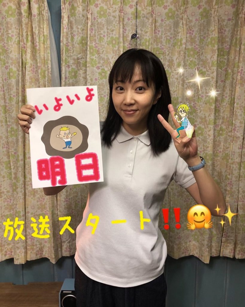 ＊﻿
‪＼セミオトコいよいよ明日（の3時間後）放送スタート／‬﻿
﻿
‪由香さんの指にセミオトコが…‬﻿
﻿
‪…すみません、スタッフがポーズの指示を間違えまし...