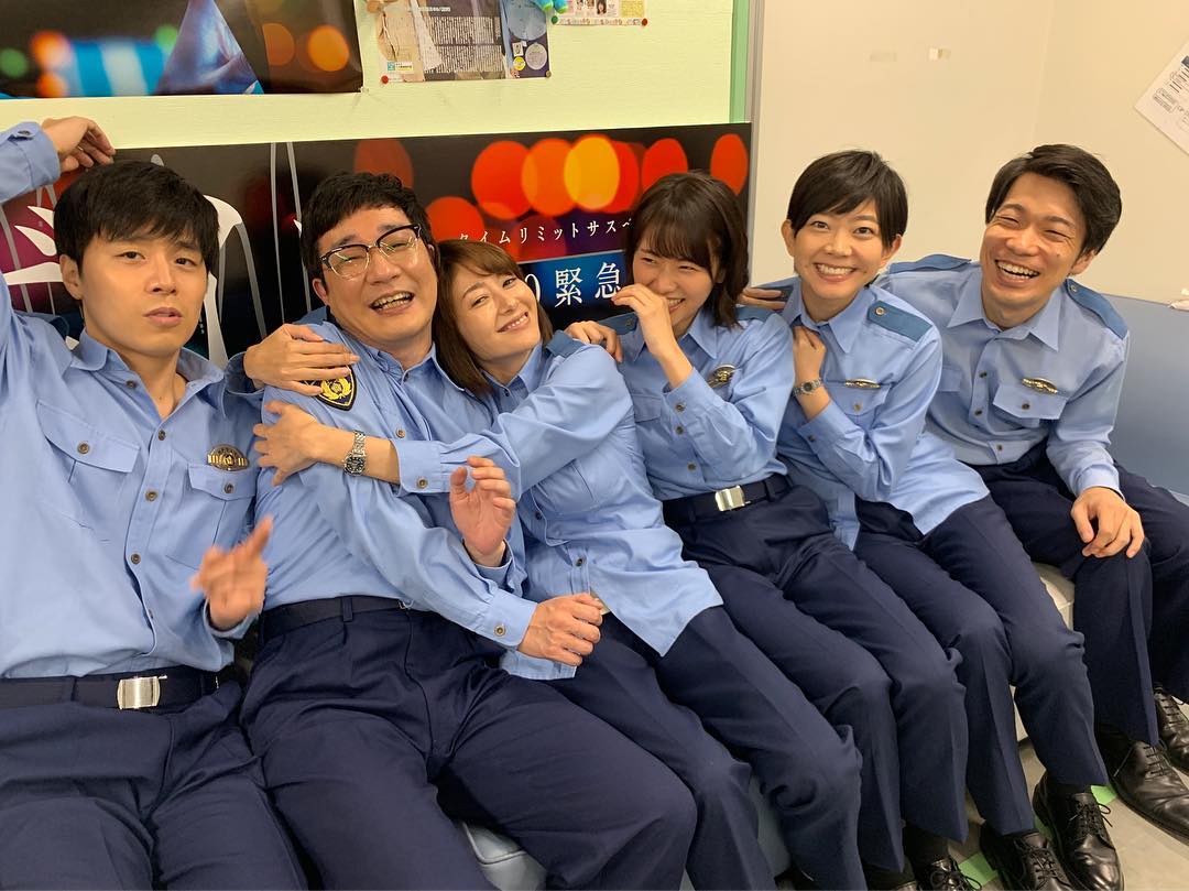 Ntv Voice ボイス 110緊急指令室 ついに先週からecuに加わった栞ちゃんも交えて 指令室レギュラーメンバーで仲良しすぎるのです写真用に作った仲良しじゃないですよ 真木さんに抱きつかれてなんともい Media Wacoca Japan People Life Style Ntv Voice ボイス 110緊急指令室 ついに先週からecuに加わった栞ちゃんも交えて 指令室レギュラーメンバーで仲良しすぎるのです写真用に作った仲良しじゃないですよ 真木さんに抱きつかれてなんともい Media Wacoca Japan People Life Style