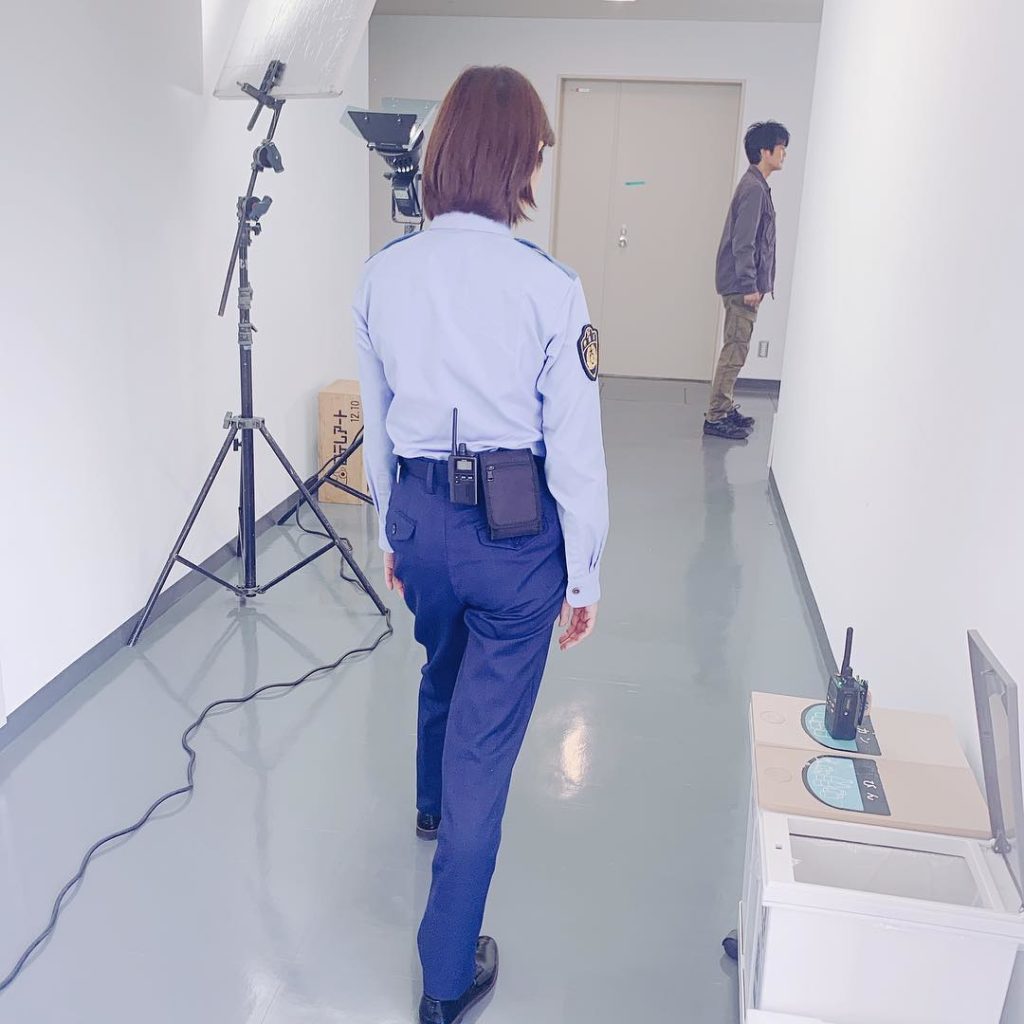 さぁ、オンエアまでのカウントダウンが始まりましたよーこの室長の様に、みなさん万全のスタンバイをお願いしますあと1時間ですよ#ボイス110 #緊急指令室 #唐沢寿...