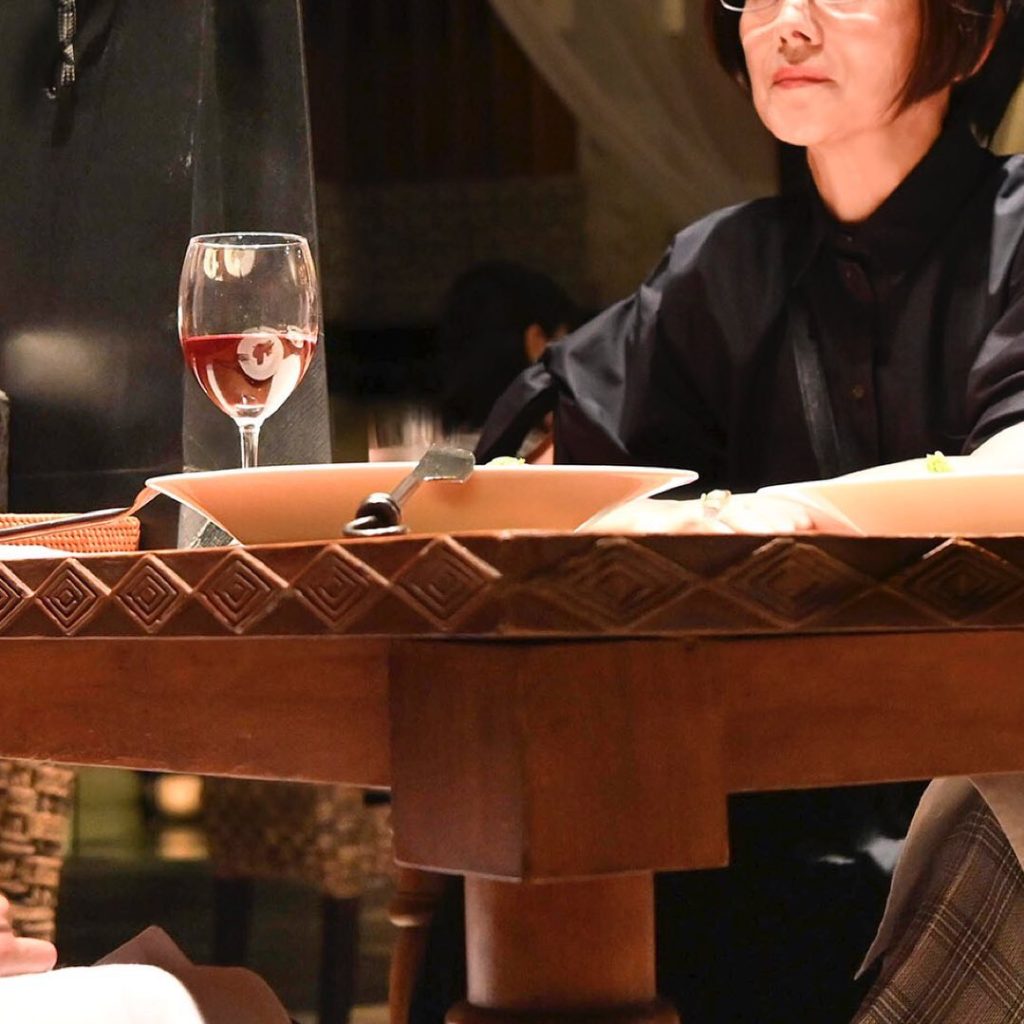 #わたし旦那をシェアしてた ９話はこのあと夜11時59分から放送！

今週の６分割は…緊迫した表情の文江・晴美・茜。
“シェア旦那”の殺害現場で目撃された女は、...