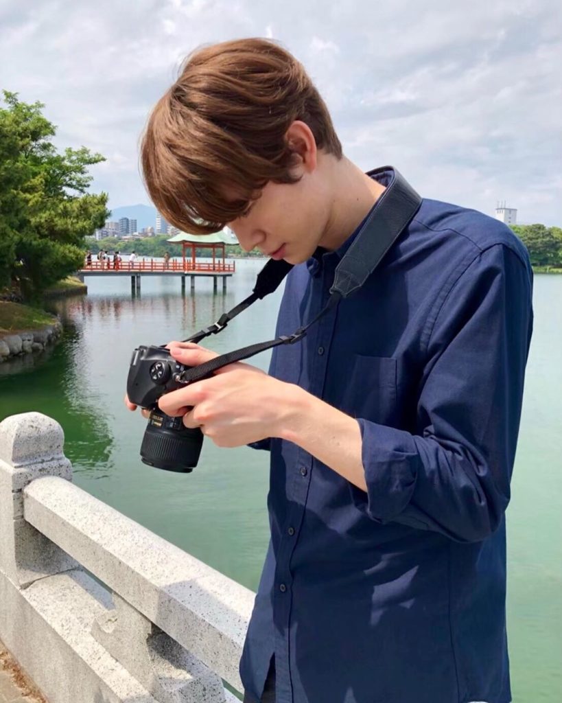 蔵出しオフショット‬
第1話の福岡ロケより、丈(#宮沢氷魚)の未公開オフショットです

JYOBANNOと博多デートなう
に使っていいよ。

#公式Twitte...