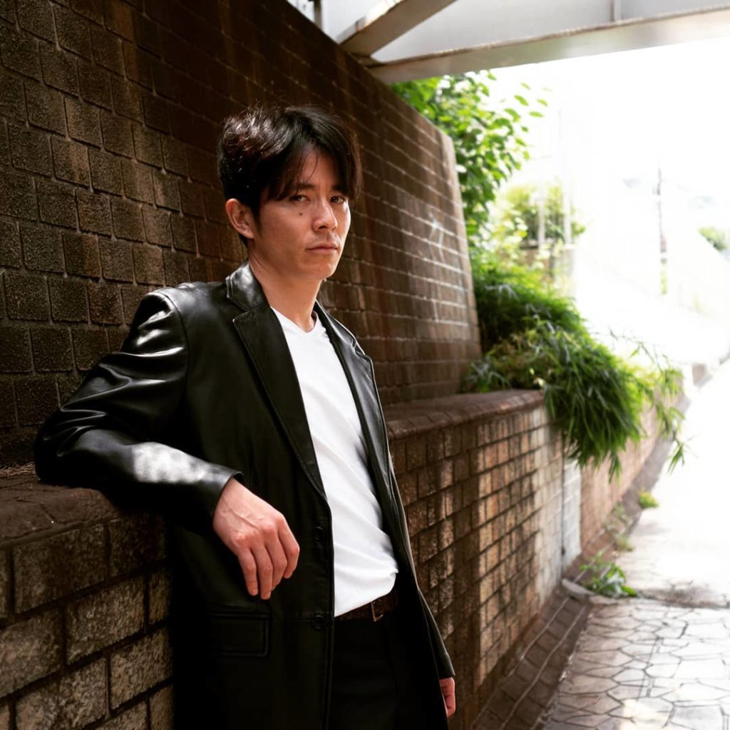 アジトから発見された写真シリーズ
#13サーティーン 
#藤森慎吾 
#一樹男前写真館
#今夜11時40分 ～
#この男が動きます...