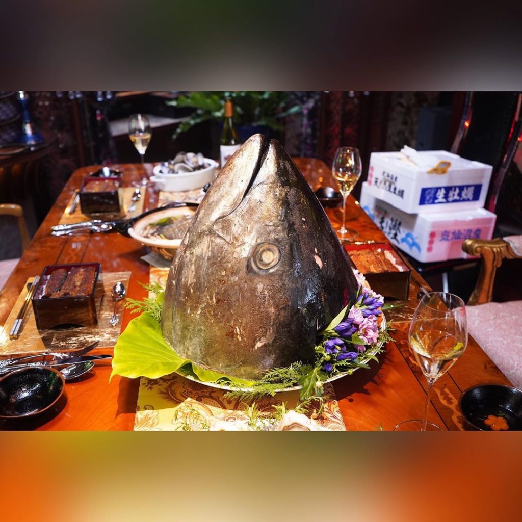 公式の﻿
【現場潜入レポート第10弾】﻿
﻿
三雲家の朝食を激写﻿
﻿
おはようございます﻿
今日は三雲家の朝食をご紹介。﻿
え……？朝食﻿
﻿
#ルパンの娘﻿...
