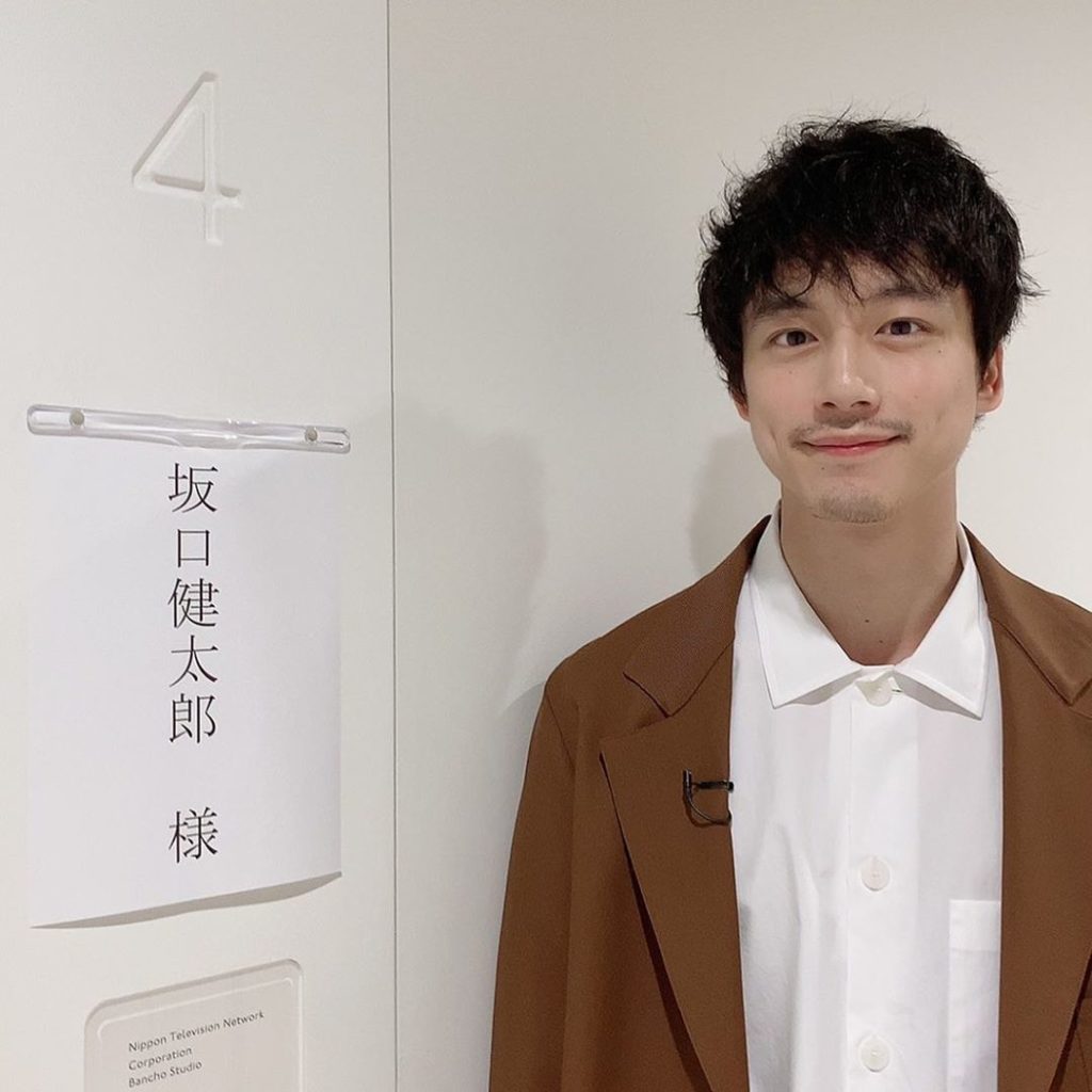 10/4放送の出演情報

#坂口健太郎 さんが﻿
本日よる7時からの番組対抗に出演﻿
﻿
DASHでイッテQ!行列のできるしゃべくり﻿
日テレ系人気番組No.1...