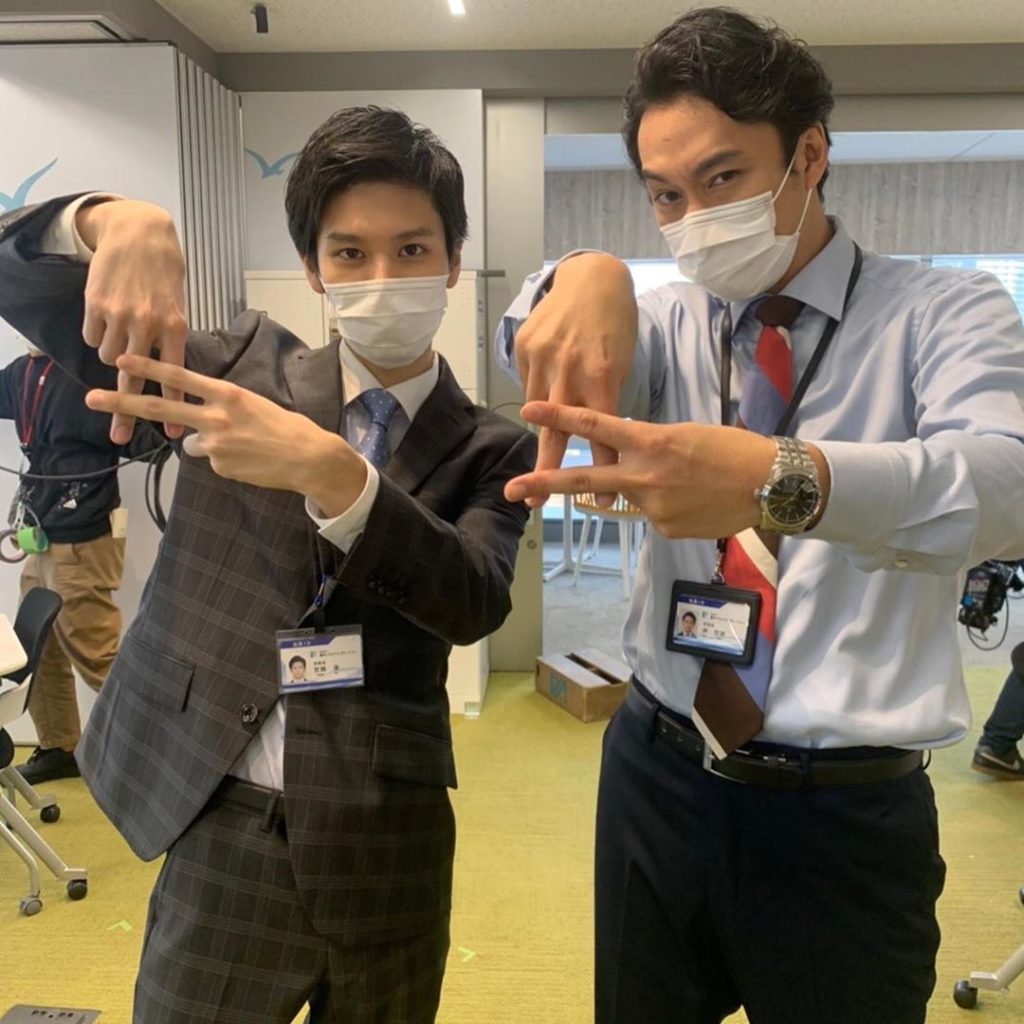 NTV-remolove-#リモラブ〜普通の恋は邪道〜: .
#リモラブ 新キャスト
.
#カネパル に新入社員が今夜登場
.
岬さん(#渡辺大)我孫子ちゃん(#川栄李奈)と同じ営業部の新入社員・笠舞蓮役に #萩原利久… .
#リモラブ 新キャスト
.
#カネパル に新入社員が今夜登場
.
岬さん(#渡辺大)我孫子ちゃん(#川栄李奈)と同じ営業部の新入社員・笠舞蓮役に #萩原利久...