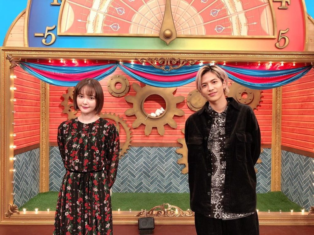 NTV-gokushufu-極主夫道: 押忍
明日10時25分放送の『#ニノさん』に志尊淳さん、玉城ティナちゃんが出演〜!
二人ともが珍回答連発の爆笑展開!!
クイズ企画ということもあり積極的なお二人… 押忍
明日10時25分放送の『#ニノさん』に志尊淳さん、玉城ティナちゃんが出演〜!
二人ともが珍回答連発の爆笑展開!!
クイズ企画ということもあり積極的なお二人...