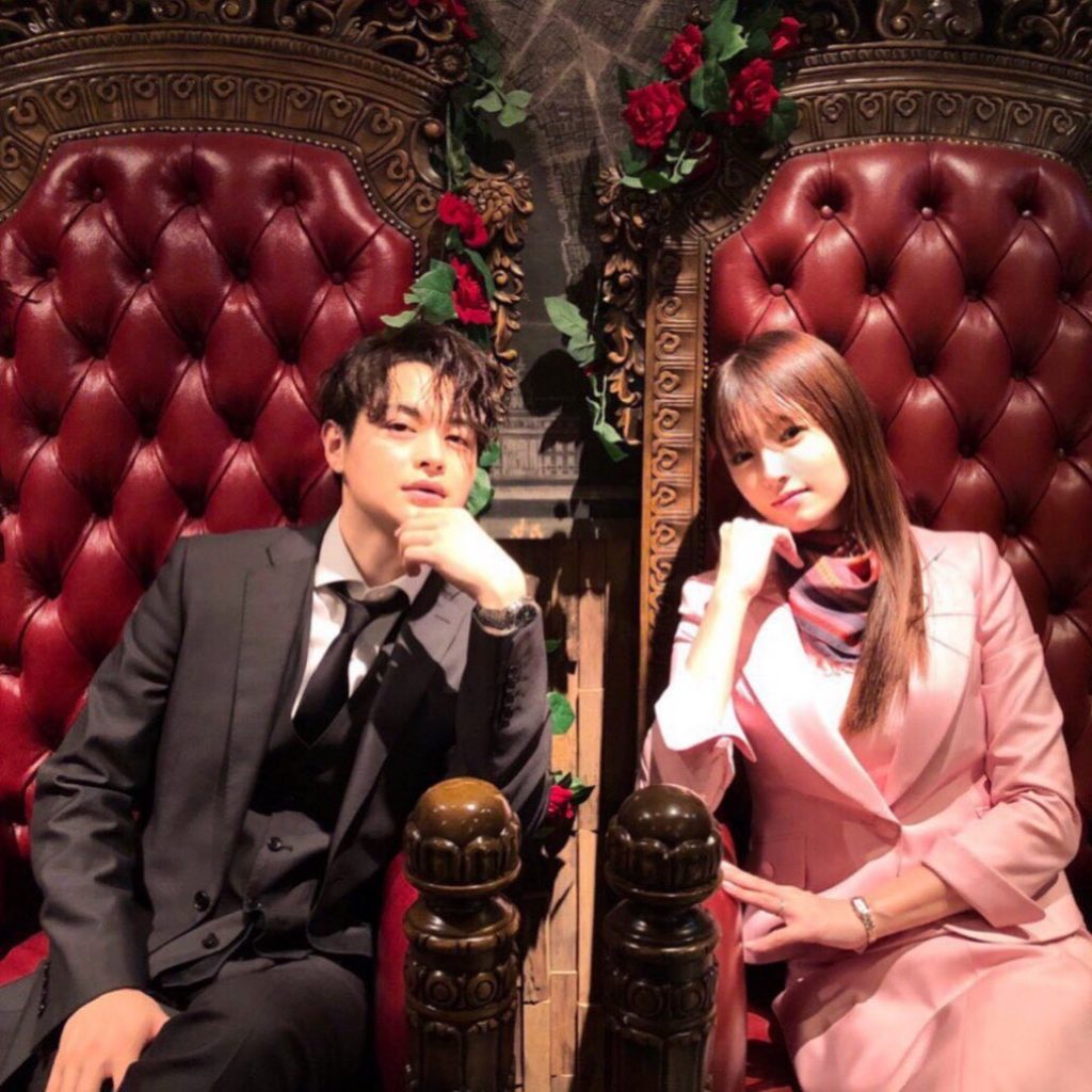 ・
#華和 のオフショットォォオ
頂いちゃいましたぁ

って、え…
オフショットって
オフなショットですよね

こんなにカッコいいのにオフ⁇

マツさん仕様のフ...