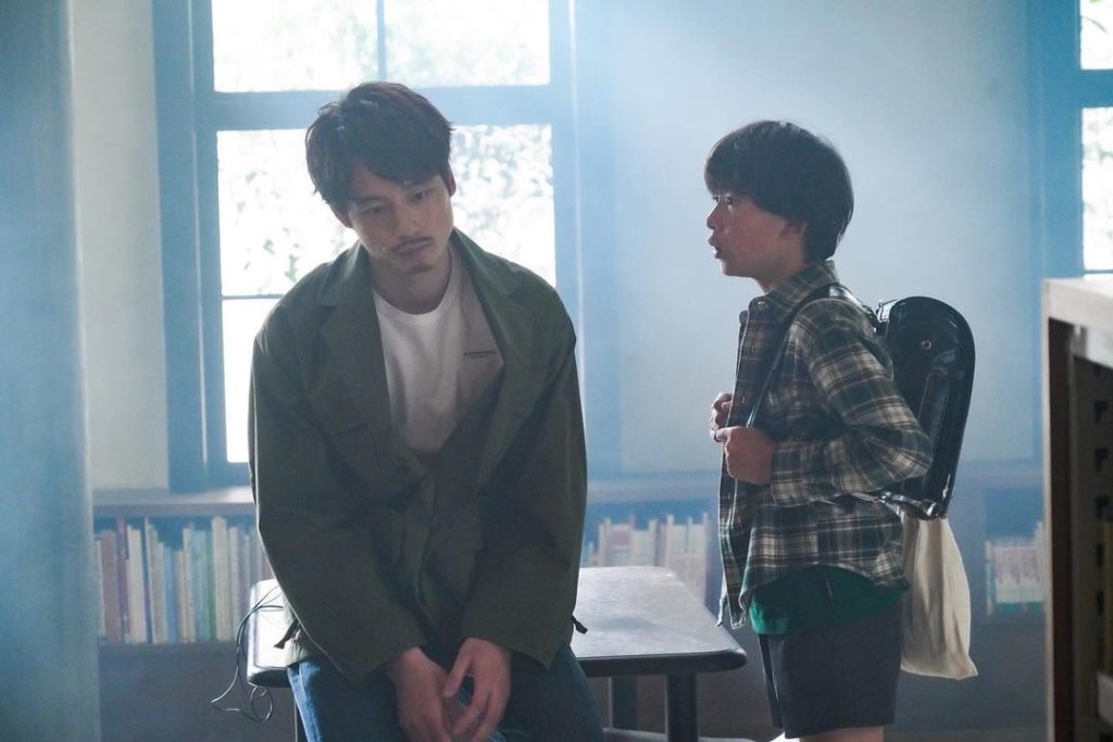 huluオリジナルストーリー
「25年後のあなたへ」
配信スタート

25年前の自分と対面したら、
あなたは何を話しますか？

第1話は結人の回。
10歳結人と...