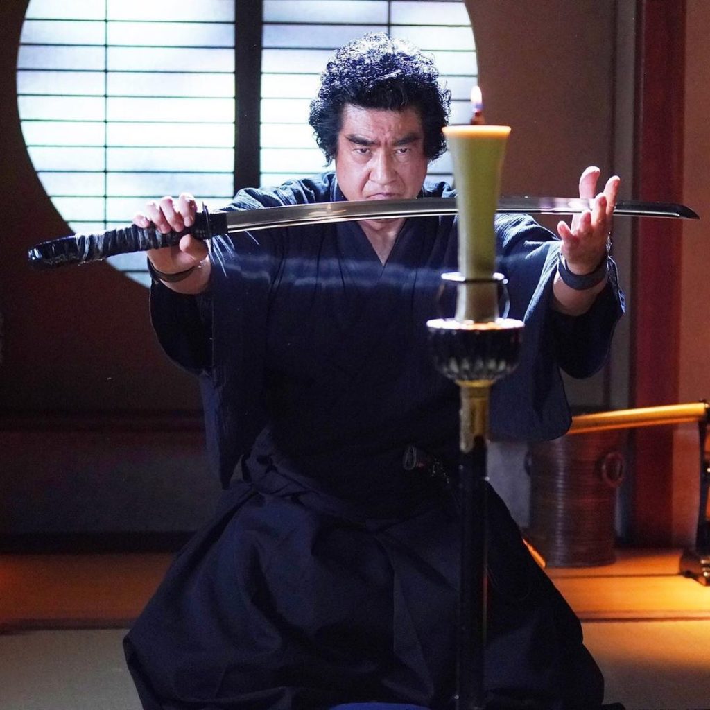 ・
和馬さんが戻ってきた裏には
和一おじい様の
ご尽力もありました

おじい様の気合い…
孫を想う気持ち……
めっちゃ尊い

#ルパンの娘
#藤岡弘、...