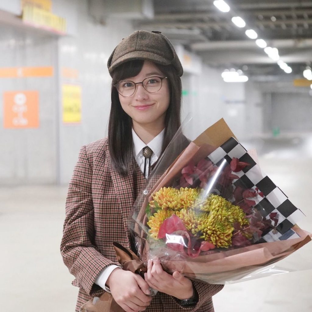 クランクアップ

美雲お嬢様のクランクアップ
かわゆすぎる笑顔、いただきました！

なんだ…
やっぱり地上に舞い降りた
ただの天使だったのか

映画で もう一人...