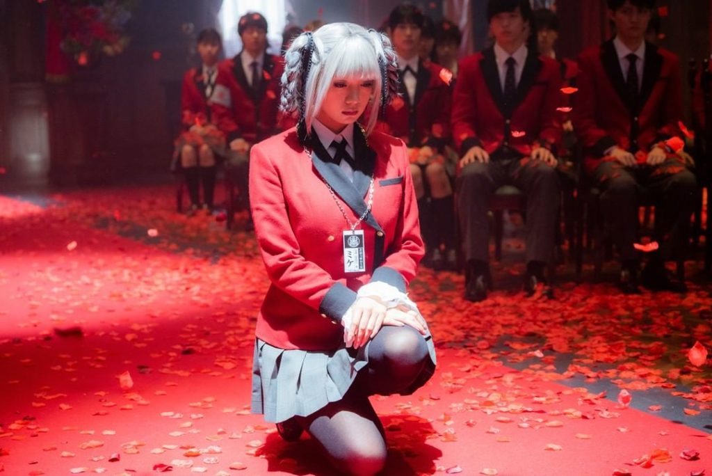 #賭ケグルイ トリビア⑩

生徒会長がこんな姿を見せる日が来るとは！ミケ札を付けて、跪いています。実はこのお馴染みのポチミケ札、前作、前々作までと、鎖の仕様が変...
