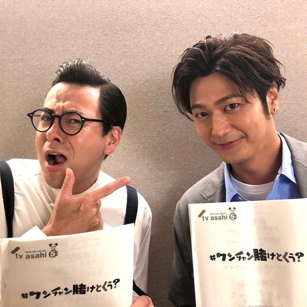 【このあと午後6時45分から】

#ワンチャン賭けとくぅ？ に
#緊急取調室 から
#速水もこみち さんと
#鈴木浩介 さんが参戦

ちょっと気になるけれども誰...