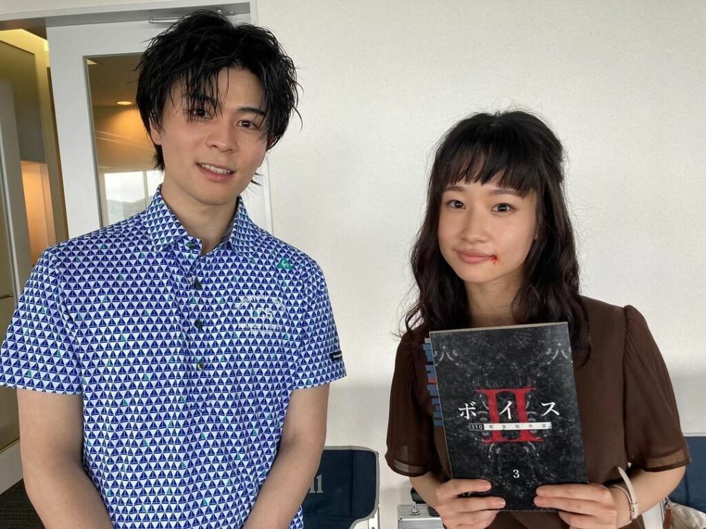 .
＼#ボイス2 まで、あと3時間／

先週の3話のオフショット

ECU室員の知里(#藤間爽子)が
元交際相手の前薗(#大野瑞生)から
暴力を振るわれる
壮絶...