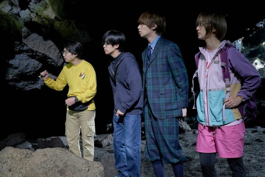 #オトナの土ドラ 『東海テレビ×WOWOW共同製作連続ドラマ 准教授・高槻彰良の推察』　

8月21日（土）放送の第3話では、
重要な場として洞窟が登場…

公...