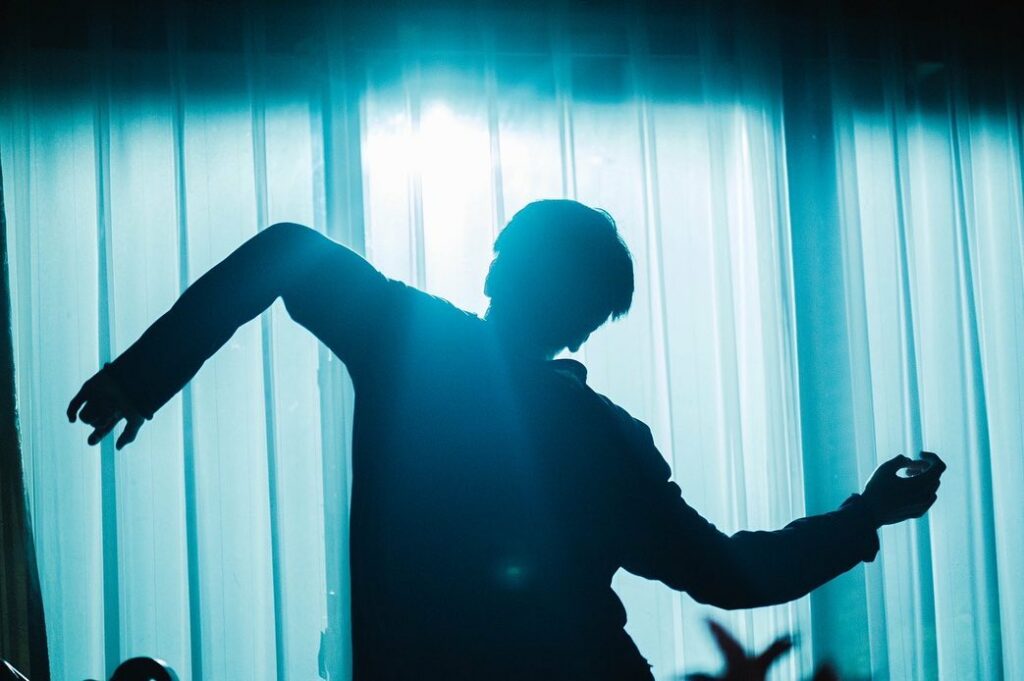 .
／
#NOPPO(s**t kingz)による
“白塗りの舞”動画、解禁
＼

鳥肌が止まらない
振付をした本人による
“舞”動画は
youtu.be/x_...