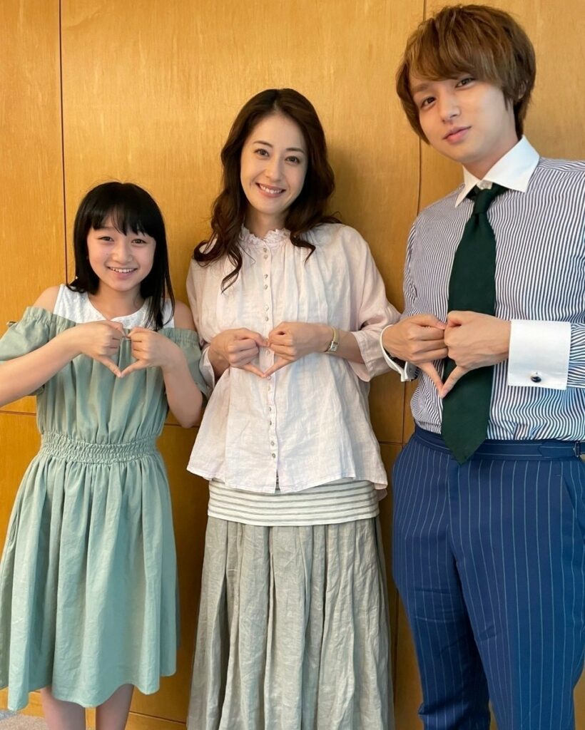 #准教授高槻彰良の推察
うっかりしてしまいますが、今週の第6話は20分押しの24時からです
#高槻オフショット
#伊野尾慧
#松本若菜
#横溝菜帆...