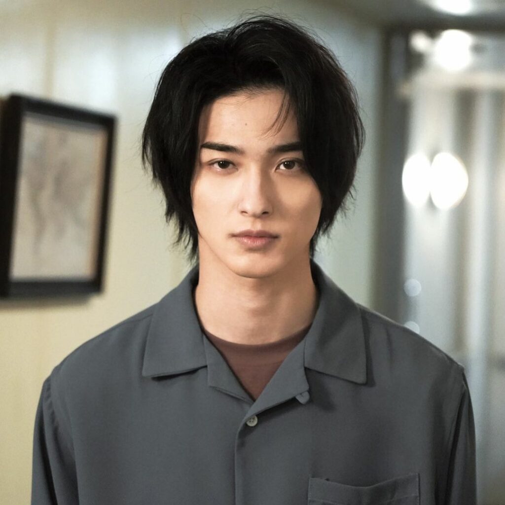 【キャラクター紹介④】
602号室⌇二階堂忍 #横浜流星

黒島と同じ大学の院生ドライで不愛想。
頭脳明晰だがコミュニケーション能力が低い

#あなたの番です劇...