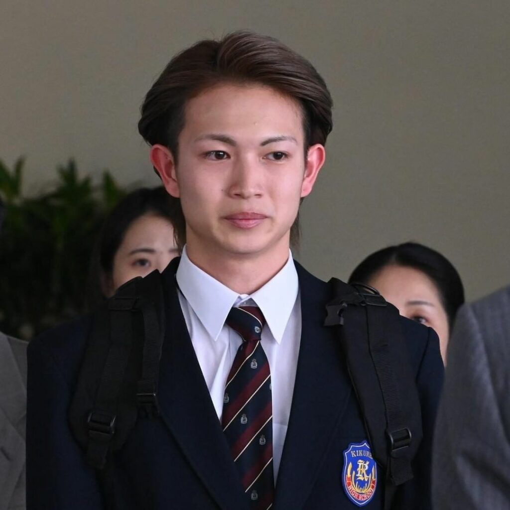 顔だけNews 

今週末放送の顔だけ先生第９話のシーン写真が到着 
ゆ・・・？！佑太？！大輝まで？！

 #顔だけ先生 #毎週土曜よる11時40分 #綱啓永#...