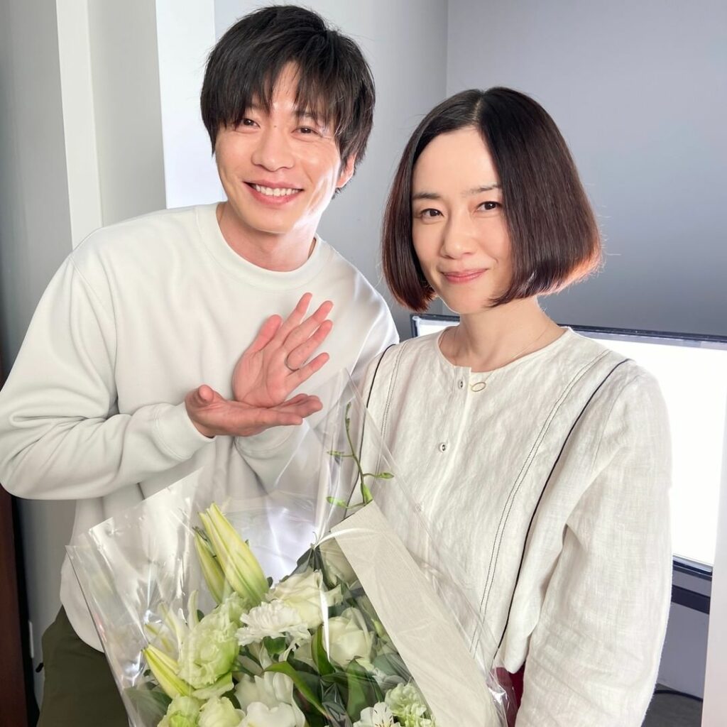 本日のクランクアップ写真は…
手塚菜奈役の #原田知世 さん

「菜奈ちゃんとして翔太くんともう一回別の人生を歩み直せる、生き直せるっていうのが本当に嬉しくて。...