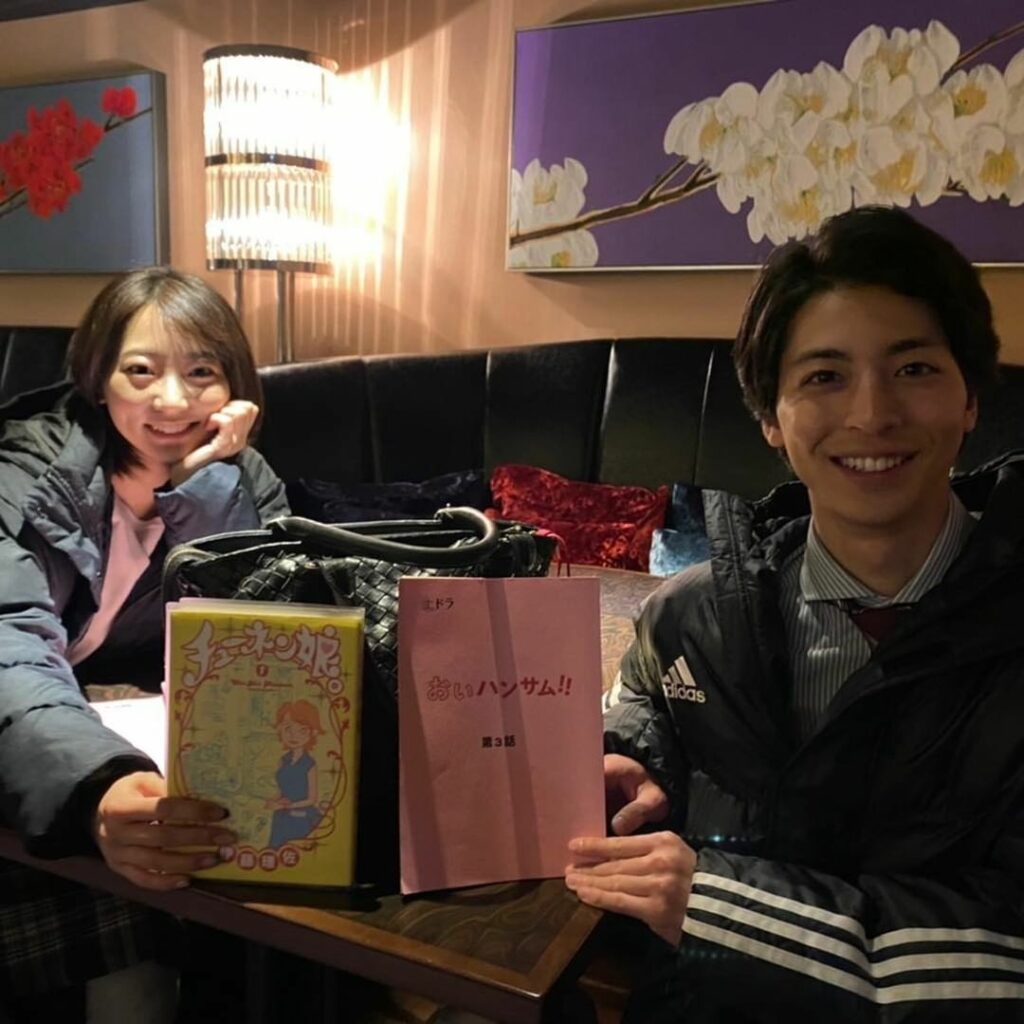 ハンサムオフショット

3話撮影中の
美香（武田玲奈 ）&学（高杉真宙）カップル

この二人の恋の行方気になりますね
おいハンサムに出てくる男性はタイプがそれぞ...