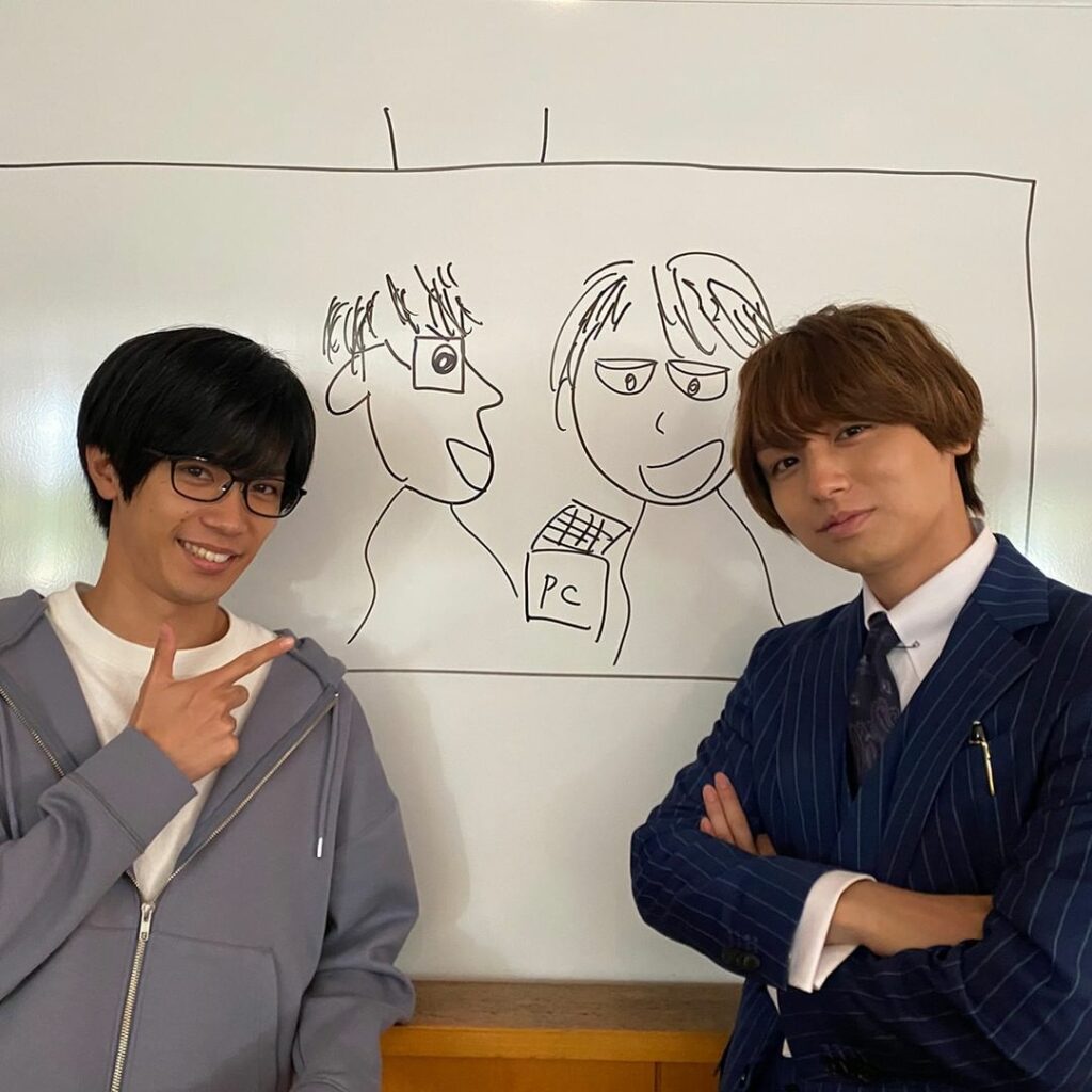 『ＷＯＷＯＷ×東海テレビ共同製作連続ドラマ 准教授・高槻彰良の推察 Season２』オフショット

神宮寺さん作・高槻先生＆深町くん 
似てますね！いかがでしょ...