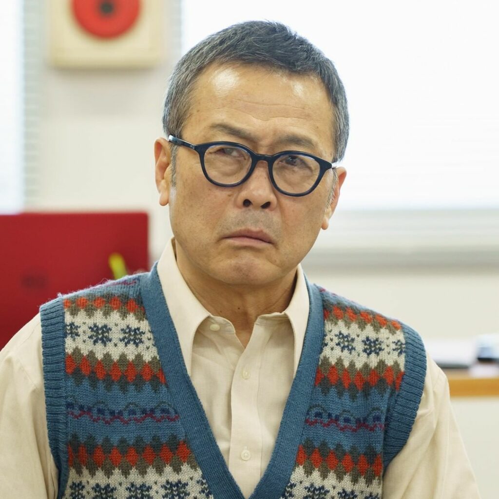 新ドラマ
クロステイル 〜探偵教室〜
人物紹介

丸川喜三郎 ／ 伊藤正之
    
ジョーカー探偵学校の生徒。
前職を早期退職して探偵学校に入学した、クラスの...